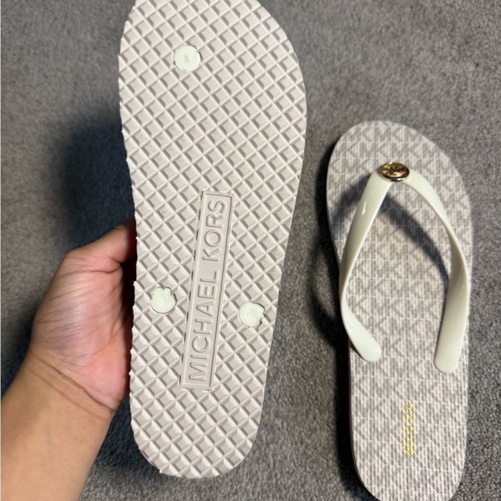 Michael Kors Cream and Gold Sandals - Picture 4 of 4